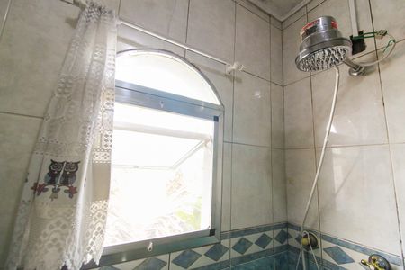 Casa para alugar com 250m², 4 quartos e 3 vagasBanheiro 1