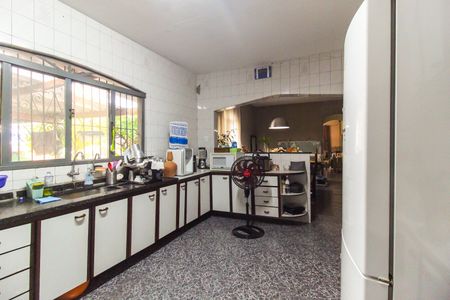 Casa para alugar com 250m², 4 quartos e 3 vagasCozinha