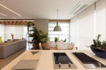 Apartamento à venda com 155m², 3 quartos e 3 vagasFoto 01