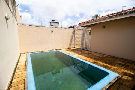 Casa para alugar com 240m², 4 quartos e 3 vagasPiscina