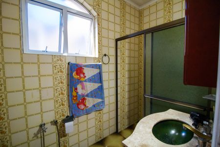 Casa para alugar com 240m², 4 quartos e 3 vagasBanheiro