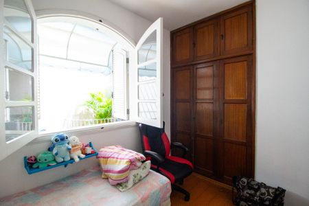 Casa para alugar com 240m², 4 quartos e 3 vagasQuarto