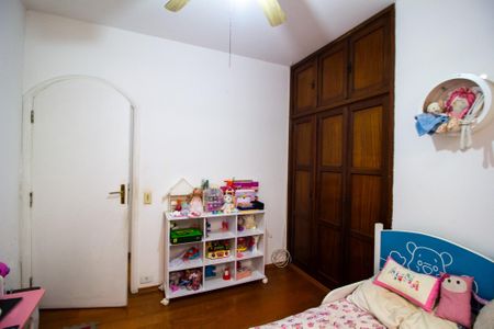 Casa para alugar com 240m², 4 quartos e 3 vagasQuarto 2