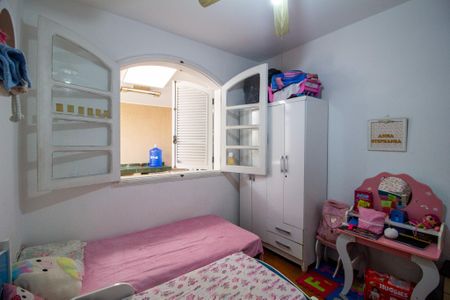 Casa para alugar com 240m², 4 quartos e 3 vagasQuarto 2