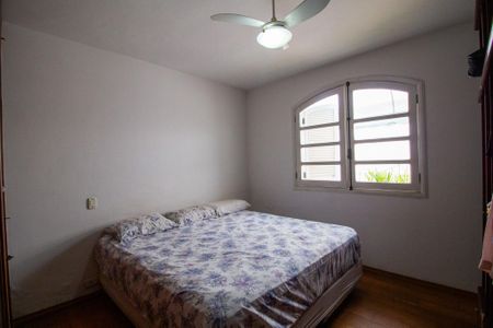 Casa para alugar com 240m², 4 quartos e 3 vagasSuíte