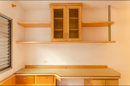 Casa para alugar com 300m², 5 quartos e 3 vagas Casa para alugar com 300m², 5 quartos e 3 vagasQuarto 2 - casa 2