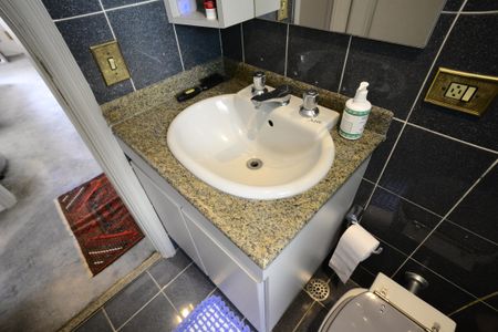 Apartamento para alugar com 198m², 3 quartos e 2 vagasBanheiro