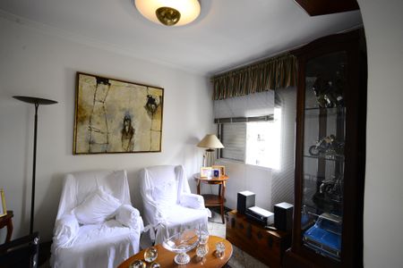 Apartamento para alugar com 198m², 3 quartos e 2 vagasSala