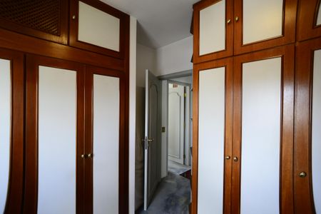 Apartamento para alugar com 198m², 3 quartos e 2 vagasQuarto 1