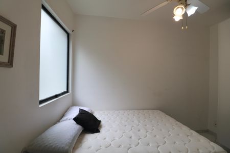 Apartamento para alugar com 180m², 4 quartos e 2 vagasQuarto de Serviço 