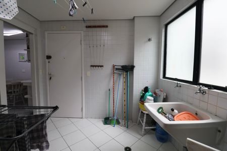 Apartamento para alugar com 180m², 4 quartos e 2 vagasÁrea de Serviço