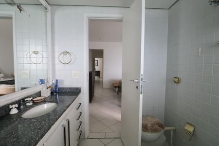 Apartamento para alugar com 180m², 4 quartos e 2 vagasBanheiro Suíte