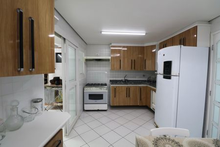 Apartamento para alugar com 180m², 4 quartos e 2 vagasCozinha
