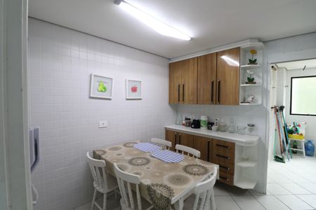 Apartamento para alugar com 180m², 4 quartos e 2 vagasCozinha