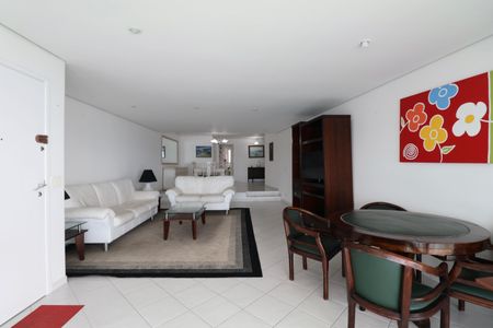 Apartamento para alugar com 180m², 4 quartos e 2 vagasSala