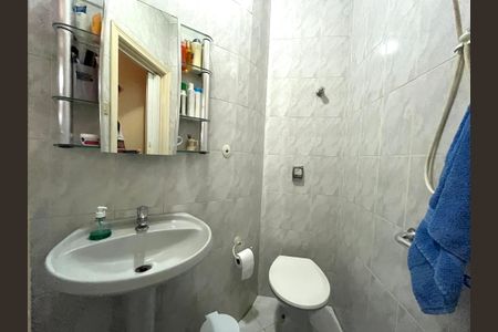 Casa à venda com 143m², 2 quartos e 1 vagaBanheiro de serviço