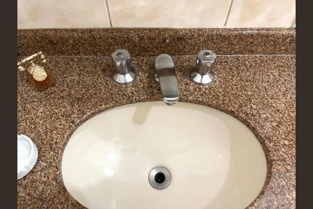 Casa à venda com 143m², 2 quartos e 1 vagaBanheiro da Suíte