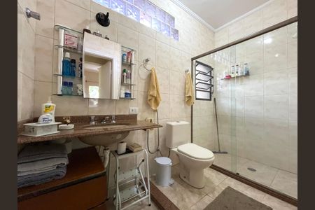 Casa à venda com 143m², 2 quartos e 1 vagaBanheiro da Suíte