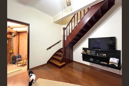 Casa à venda com 143m², 2 quartos e 1 vagaSala