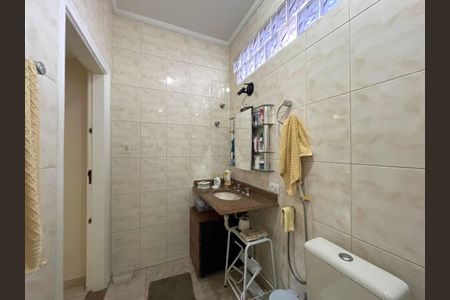 Casa à venda com 143m², 2 quartos e 1 vagaBanheiro da Suíte