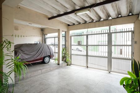 Casa à venda com 128m², 3 quartos e 2 vagasGaragem