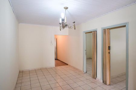Casa à venda com 128m², 3 quartos e 2 vagasSala