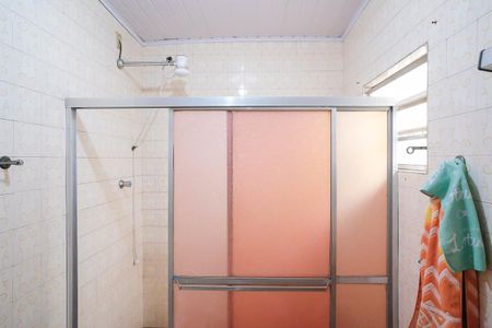 Casa à venda com 128m², 3 quartos e 2 vagasBanheiro