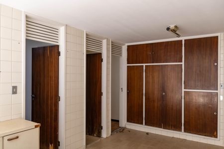 Casa à venda com 305m², 3 quartos e 3 vagas Casa à venda com 305m², 3 quartos e 3 vagasÁrea de Serviço