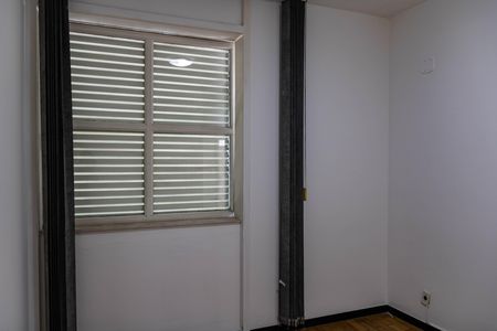 Casa à venda com 305m², 3 quartos e 3 vagas Casa à venda com 305m², 3 quartos e 3 vagasQuarto 1