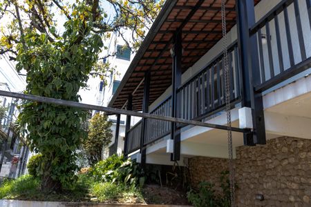 Casa à venda com 305m², 3 quartos e 3 vagas Casa à venda com 305m², 3 quartos e 3 vagasJardim