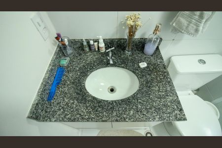 Apartamento à venda com 54m², 2 quartos e sem vagaBanheiro da Suíte