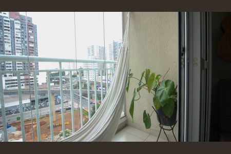 Apartamento à venda com 54m², 2 quartos e sem vagaSacada