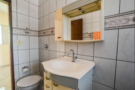 Casa à venda com 189m², 3 quartos e 2 vagas Casa à venda com 189m², 3 quartos e 2 vagasBanheiro da Suíte