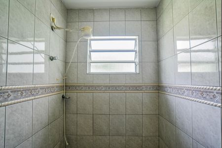 Casa à venda com 189m², 3 quartos e 2 vagas Casa à venda com 189m², 3 quartos e 2 vagasBanheiro Social