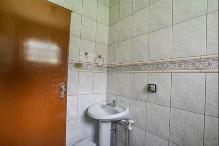 Casa à venda com 189m², 3 quartos e 2 vagas Casa à venda com 189m², 3 quartos e 2 vagasBanheiro Social