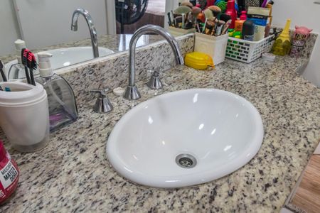 Apartamento à venda com 83m², 3 quartos e 2 vagasBanheiro Americano