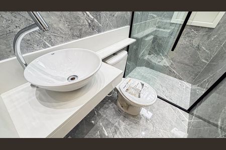 Apartamento à venda com 140m², 3 quartos e 4 vagasBanheiro