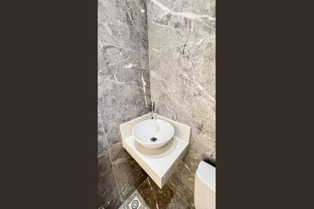 Apartamento à venda com 140m², 3 quartos e 4 vagasCobertura - Banheiro