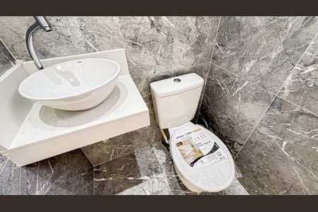 Apartamento à venda com 140m², 3 quartos e 4 vagasCobertura - Banheiro