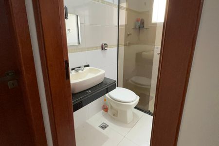 Casa à venda com 139m², 3 quartos e 4 vagasBanheiro
