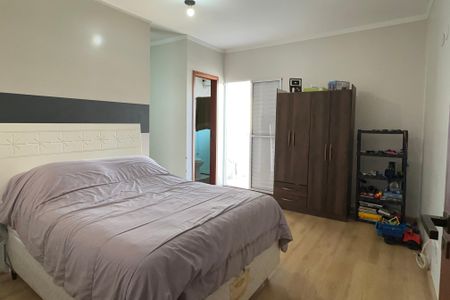 Casa à venda com 139m², 3 quartos e 4 vagasQuarto 1 suite