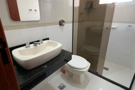 Casa à venda com 139m², 3 quartos e 4 vagasBanheiro