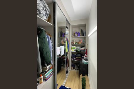Casa à venda com 139m², 3 quartos e 4 vagasCloset da suíte