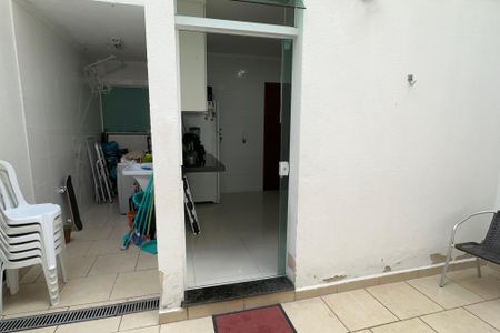 Casa à venda com 139m², 3 quartos e 4 vagasÁrea de Serviço