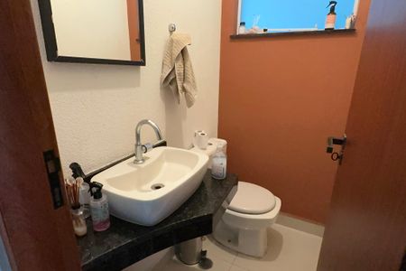 Casa à venda com 139m², 3 quartos e 4 vagasLavabo