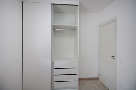 Apartamento para alugar com 50m², 2 quartos e 2 vagasArmário do Quarto 2