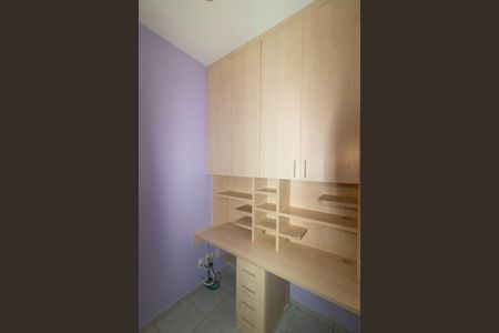 Apartamento para alugar com 80m², 2 quartos e sem vagaEscritório