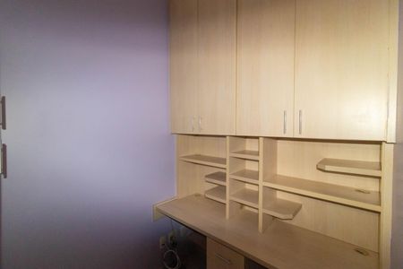 Apartamento para alugar com 80m², 2 quartos e sem vagaEscritório