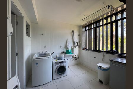 Apartamento à venda com 240m², 4 quartos e 3 vagasÁrea de Serviço