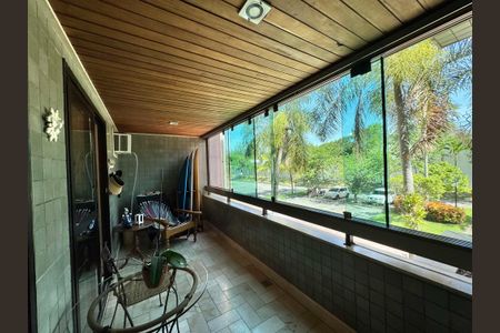 Apartamento à venda com 240m², 4 quartos e 3 vagasSuíte 2 - Varanda